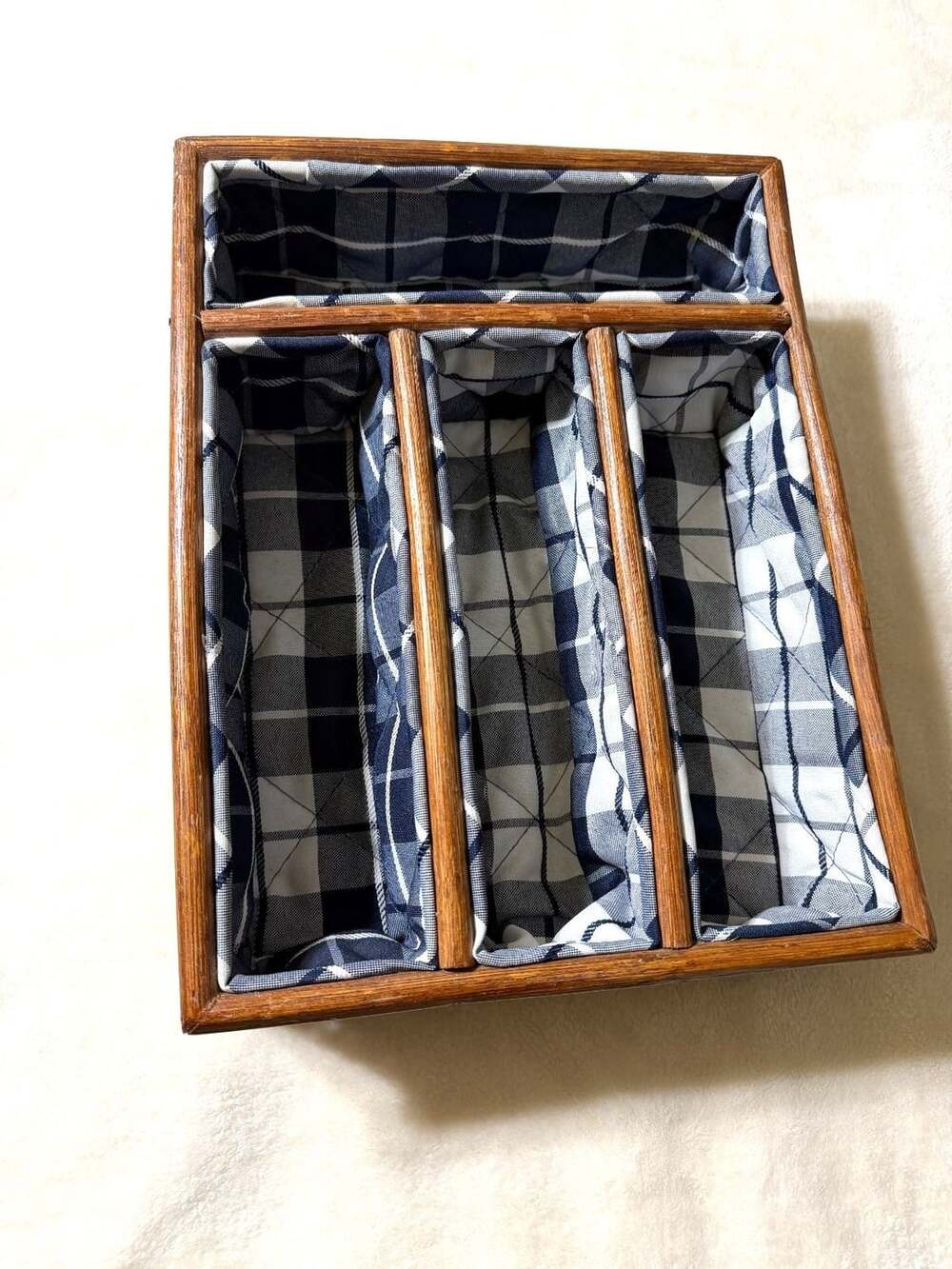 Handmade Wicker Storage Organizer Basket w/ Fabric Lining Compartments